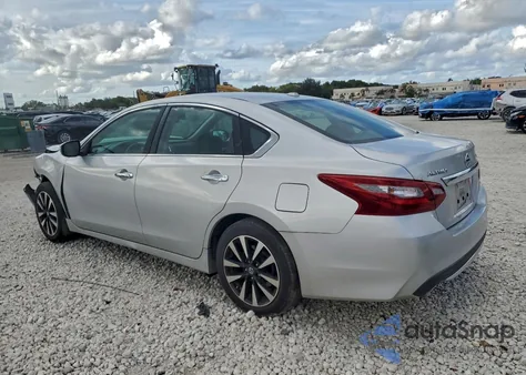 2018 Nissan Altima 2.5 z USA, uszkodzony, nr VIN 1N4AL3APXJC214329